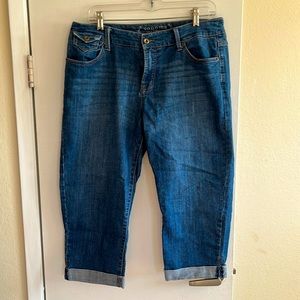 Sonoma blue Jean Capris. Size 12